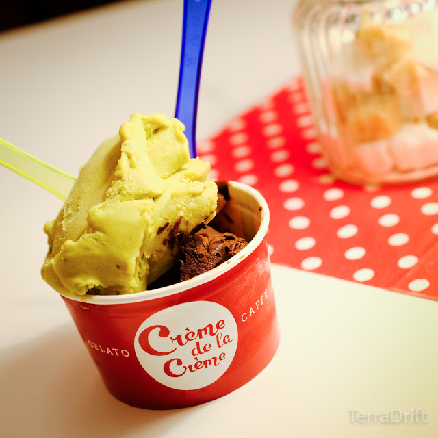  Pistachio and dark chocolate vegan gelato, anyone? This is the best we've ever tasted.