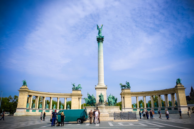 The monument to fallen heroes in Heroes Square