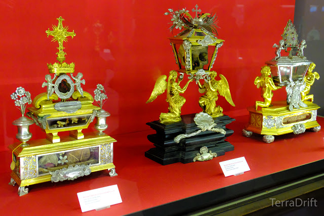 Pieces of long-dead royalty in reliquaries inside the Medici Chapels
