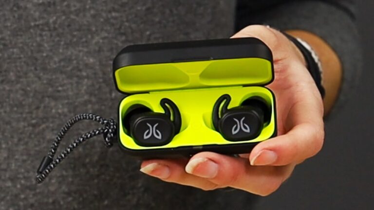 Best Headphones for Adventure: Jaybird Vista – Earthproof Headphones