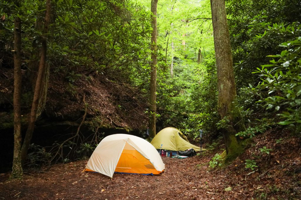 tents, backpacking in the rain