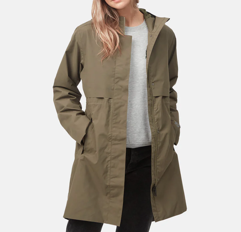 Sustainable rain jacket: Tentree Nimbus Women's Long rain jacket in Line Night Green.