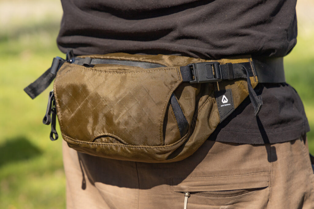 The Arterra Falcon 2L Pro hip pack made of water resistant EcoPak material.