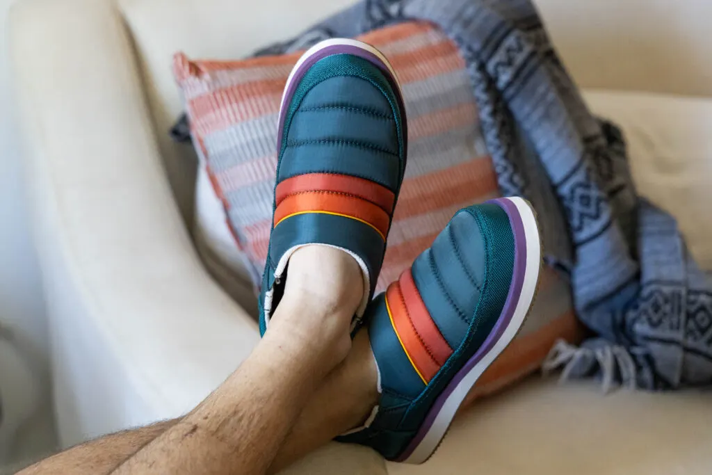 Experience Cozy Comfort with these 5 Sustainable Camp Slippers – Terradrift