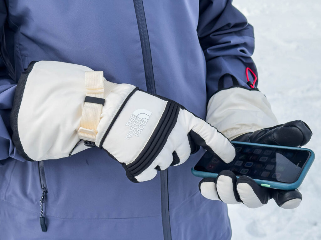 Using phone with the touchscreen compatible The North Face Montana Ski Gloves.
